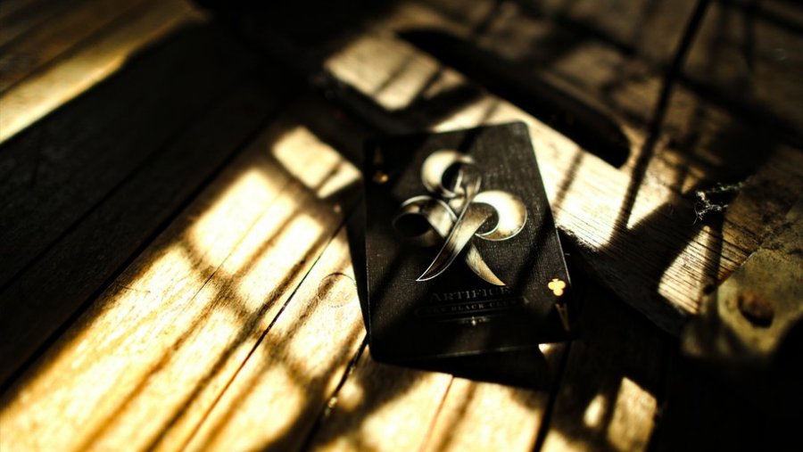 Black Club Gold Artifice Deck